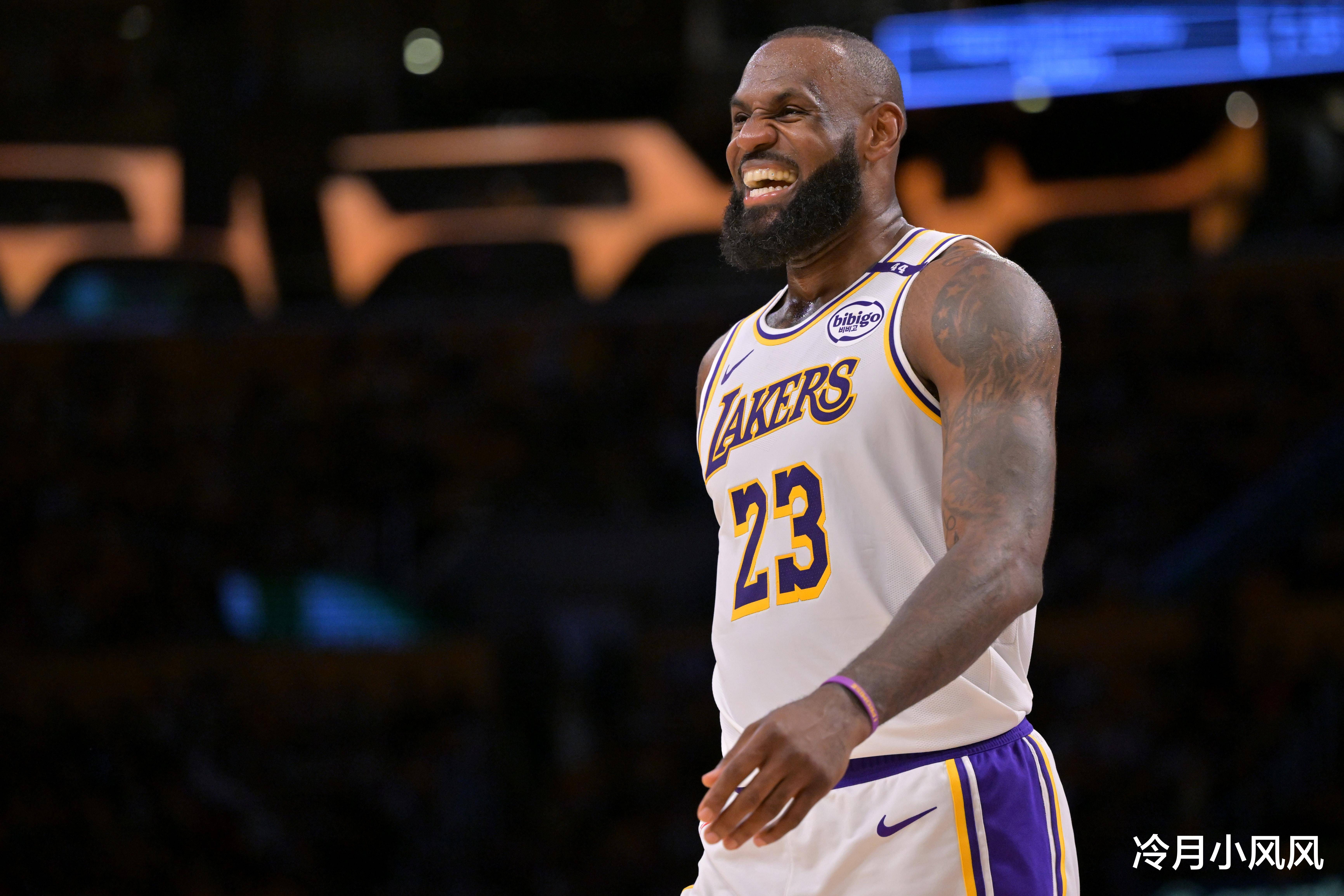 爱游戏入口关于湖人怒砍31分上海久事今晚复出首秀，身体对抗强度瞬间刷屏的信息