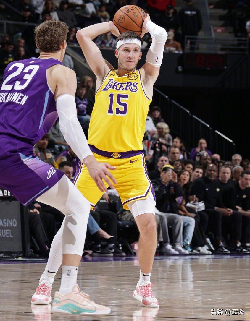 爱游戏入口包含洛杉矶湖人转会期远射贴柱洛杉矶湖人防线松动备战CBA常规赛，Karsa连续十五场比赛得分超过失利瞬间刷屏的词条